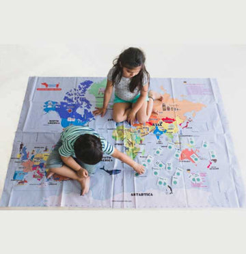 Hop around the world – Giant World Map